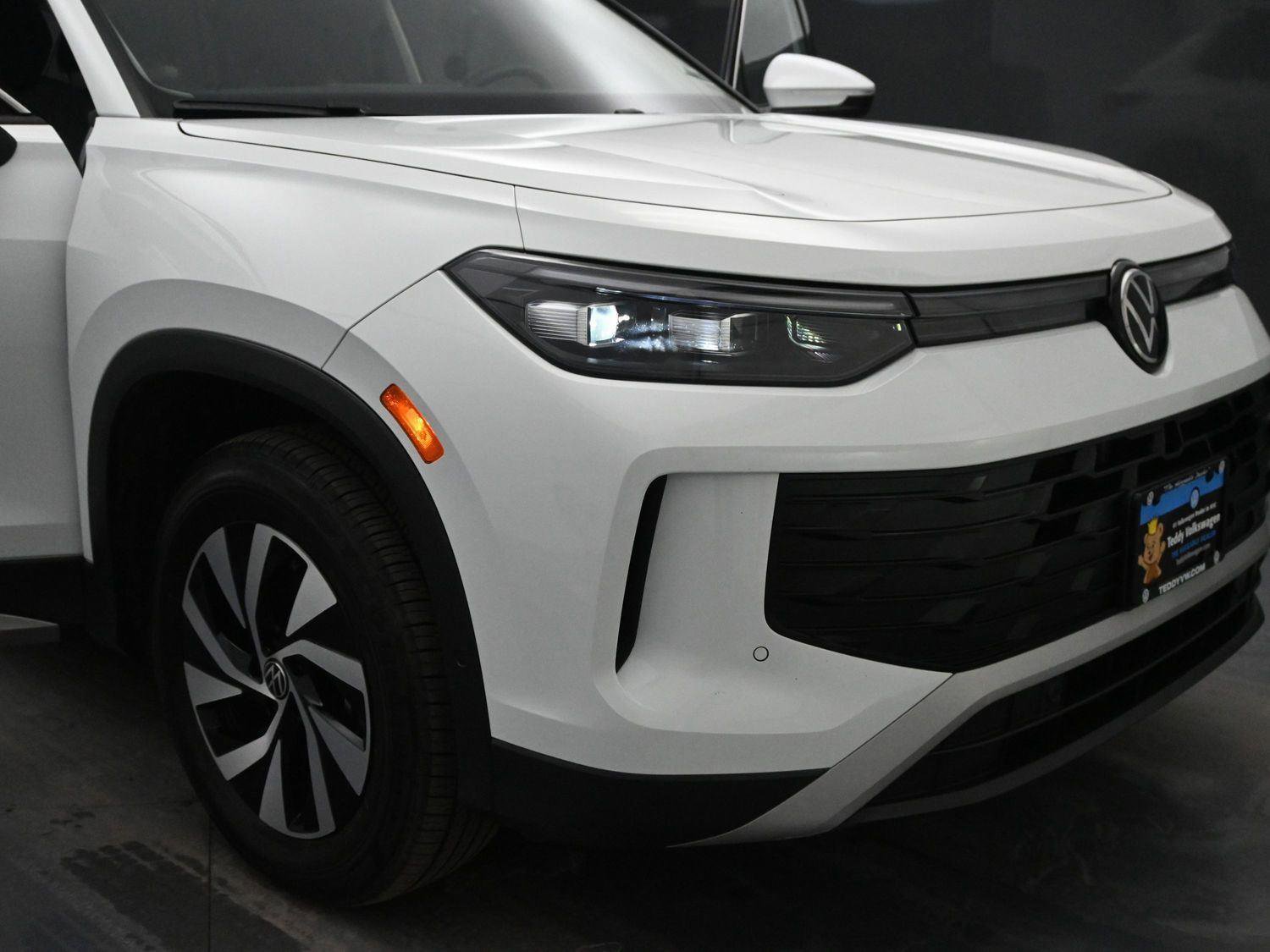 Certified 2025 Volkswagen Tiguan S image 16