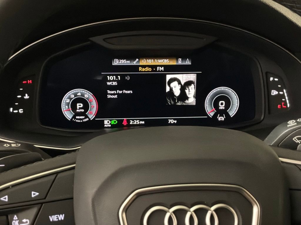 Used 2023 Audi Q8 Premium Plus w/ Premium Plus Package AWD/4WD image 13