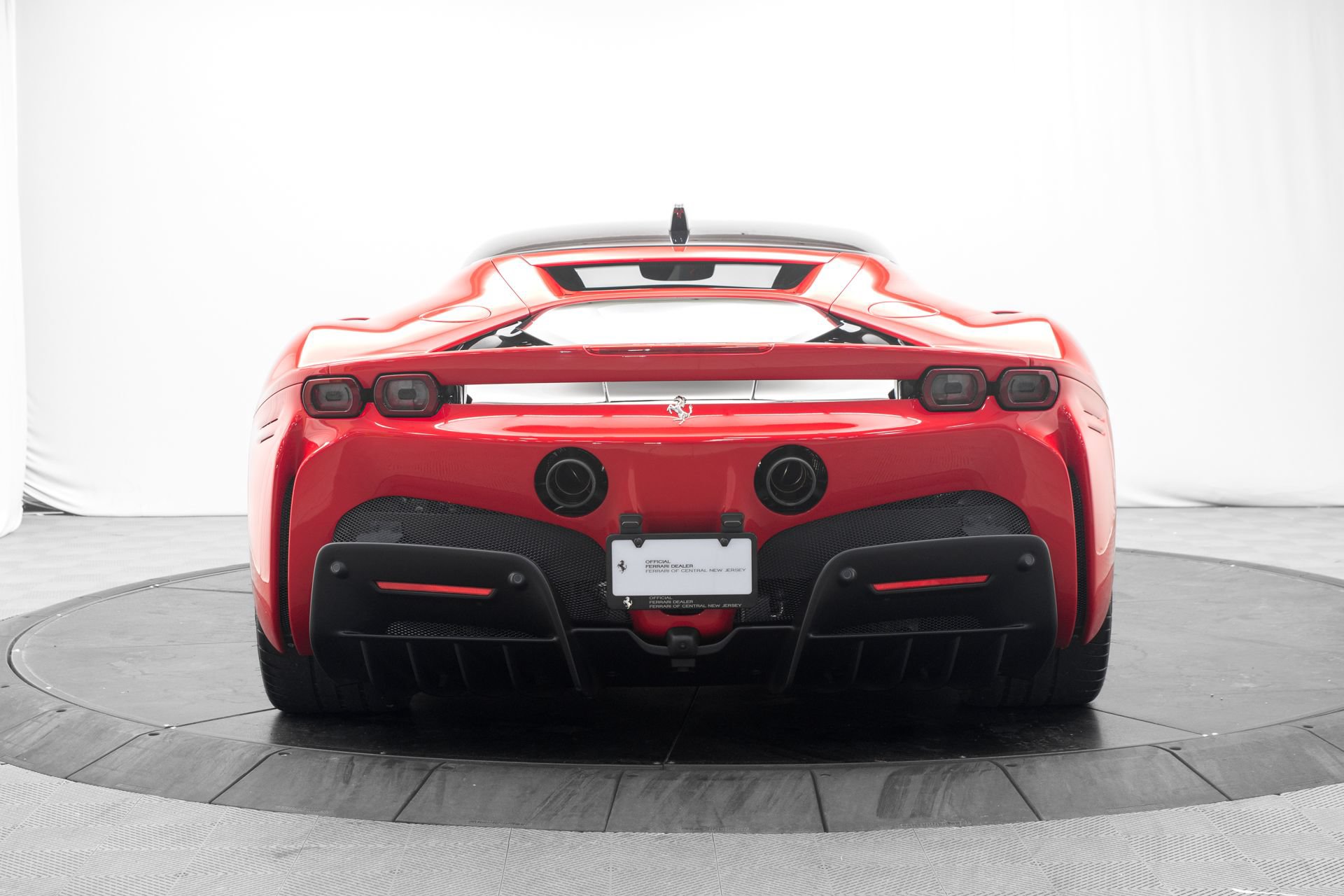 Used 2022 Ferrari SF90 Stradale AWD/4WD image 4
