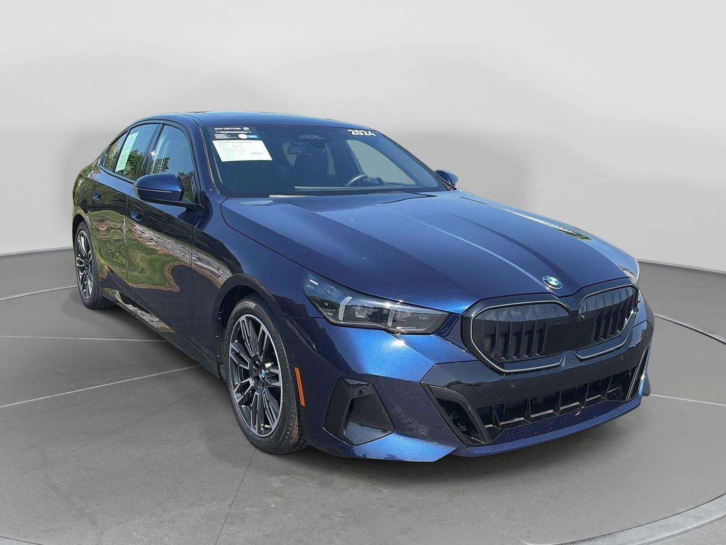 Certified 2024 BMW 540i xDrive w/ Premium Package AWD/4WD image 7
