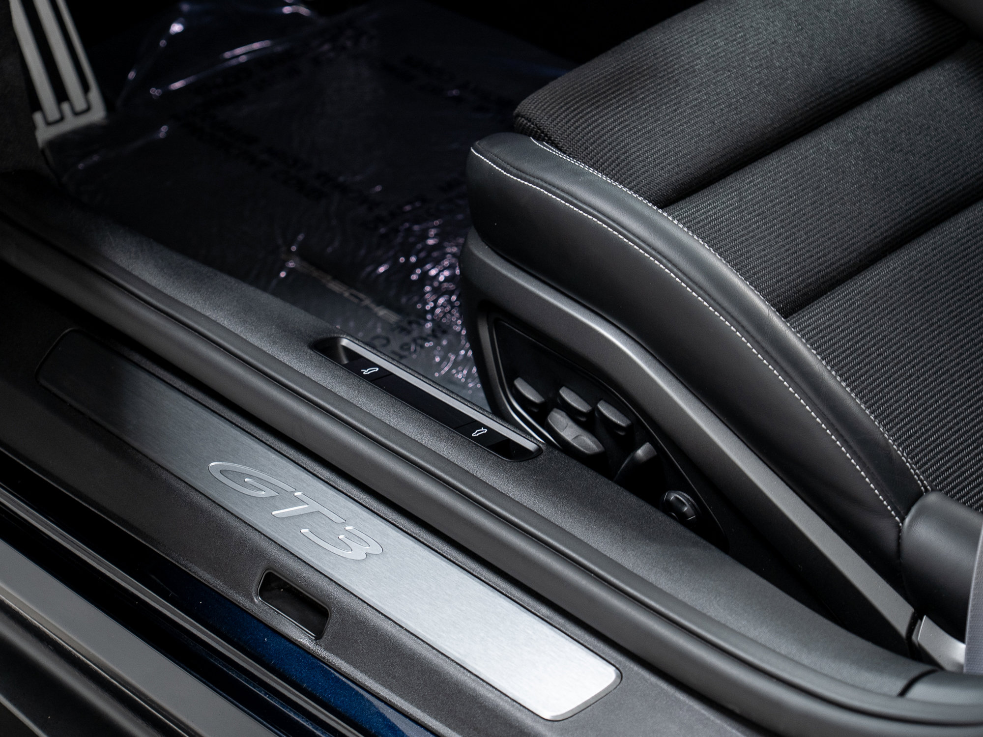 Used 2022 Porsche 911 GT3 image 17