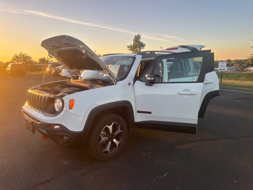 Used 2021 Jeep Renegade Trailhawk AWD/4WD image 45