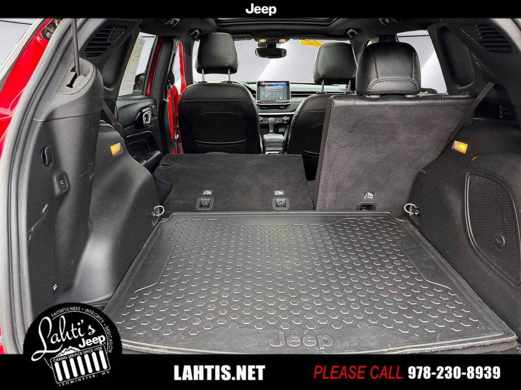 Certified 2022 Jeep Compass Limited w/ (RED) Package image 13