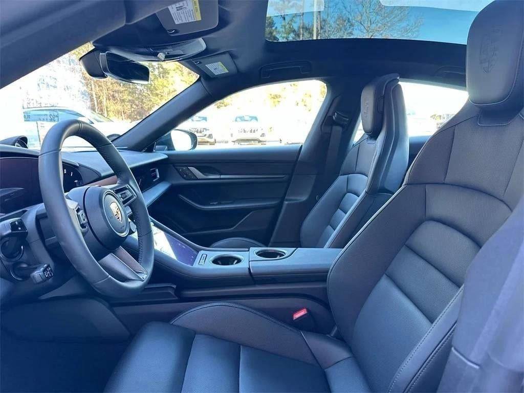 New 2025 Porsche Taycan image 96