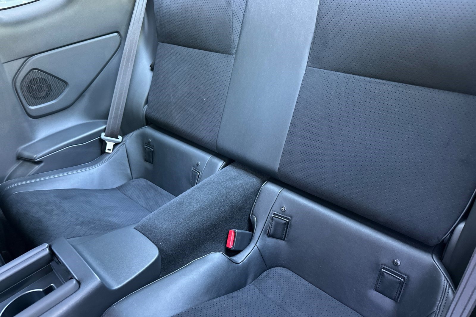 Used 2025 Toyota GR86 Premium w/ ALL Weather Mat Package (TMS) image 15