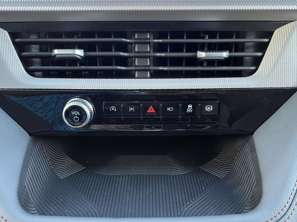 New 2026 Ford Explorer Active RWD image 14
