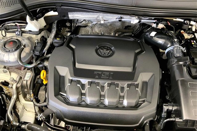 Certified 2023 Volkswagen Tiguan SE w/ Panoramic Sunroof Package image 32