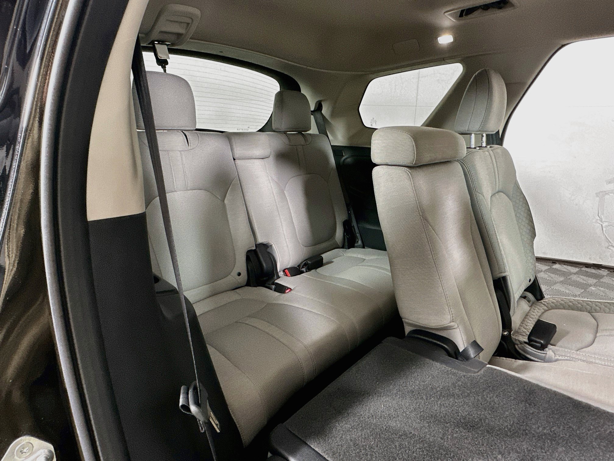 Used 2023 Honda Pilot LX image 22