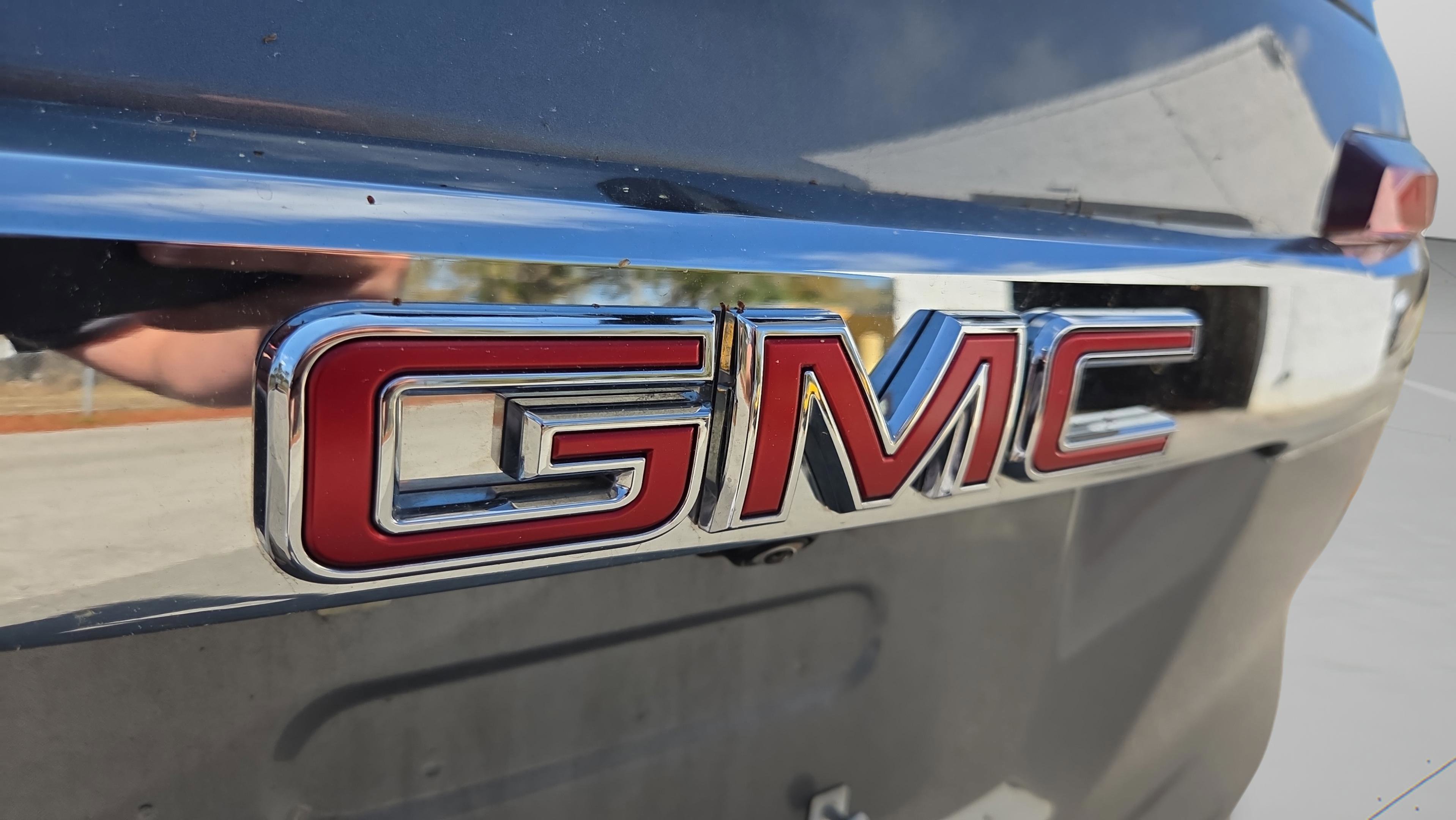 Used 2021 GMC Acadia SLT image 15