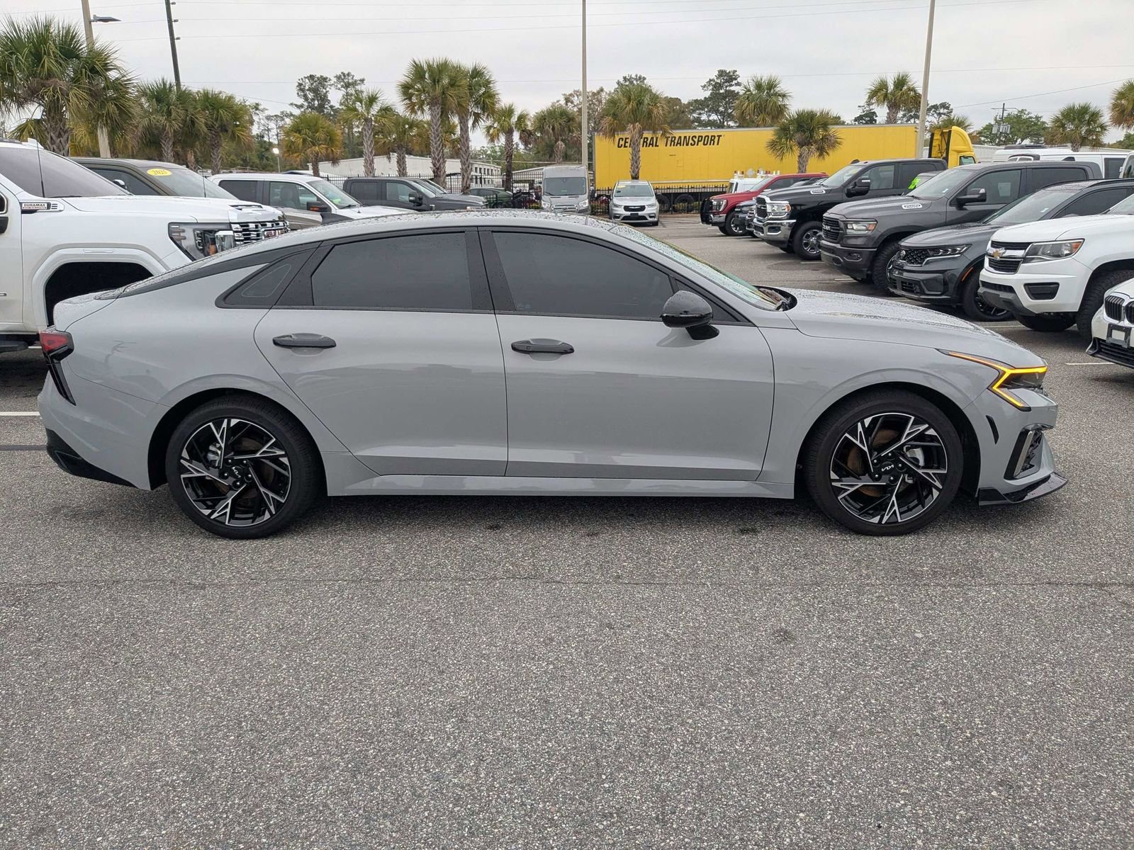 Used 2025 Kia K5 GT-Line w/ GT-Line Premium Package image 2