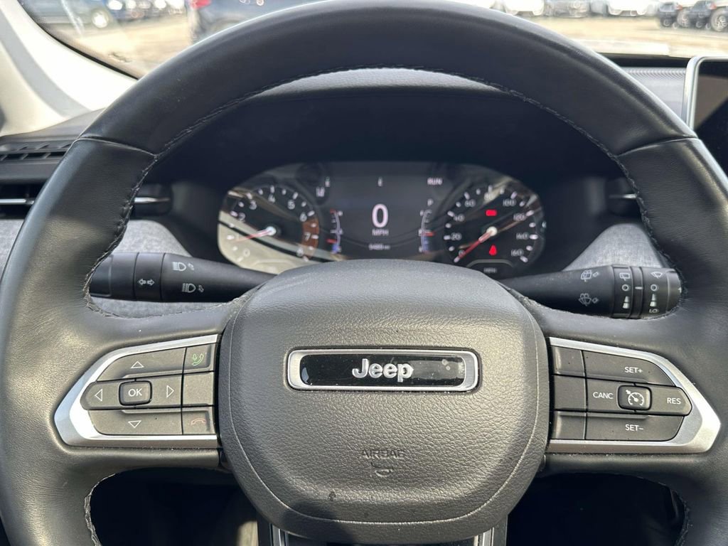 Used 2022 Jeep Compass Latitude w/ Sun and Sound Group image 22