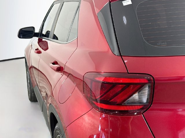 Used 2026 Hyundai Venue SEL FWD image 35