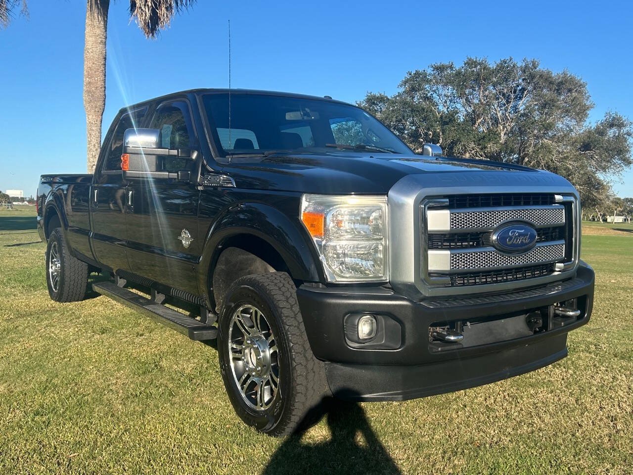 Used 2014 Ford F350 Platinum AWD/4WD image 3