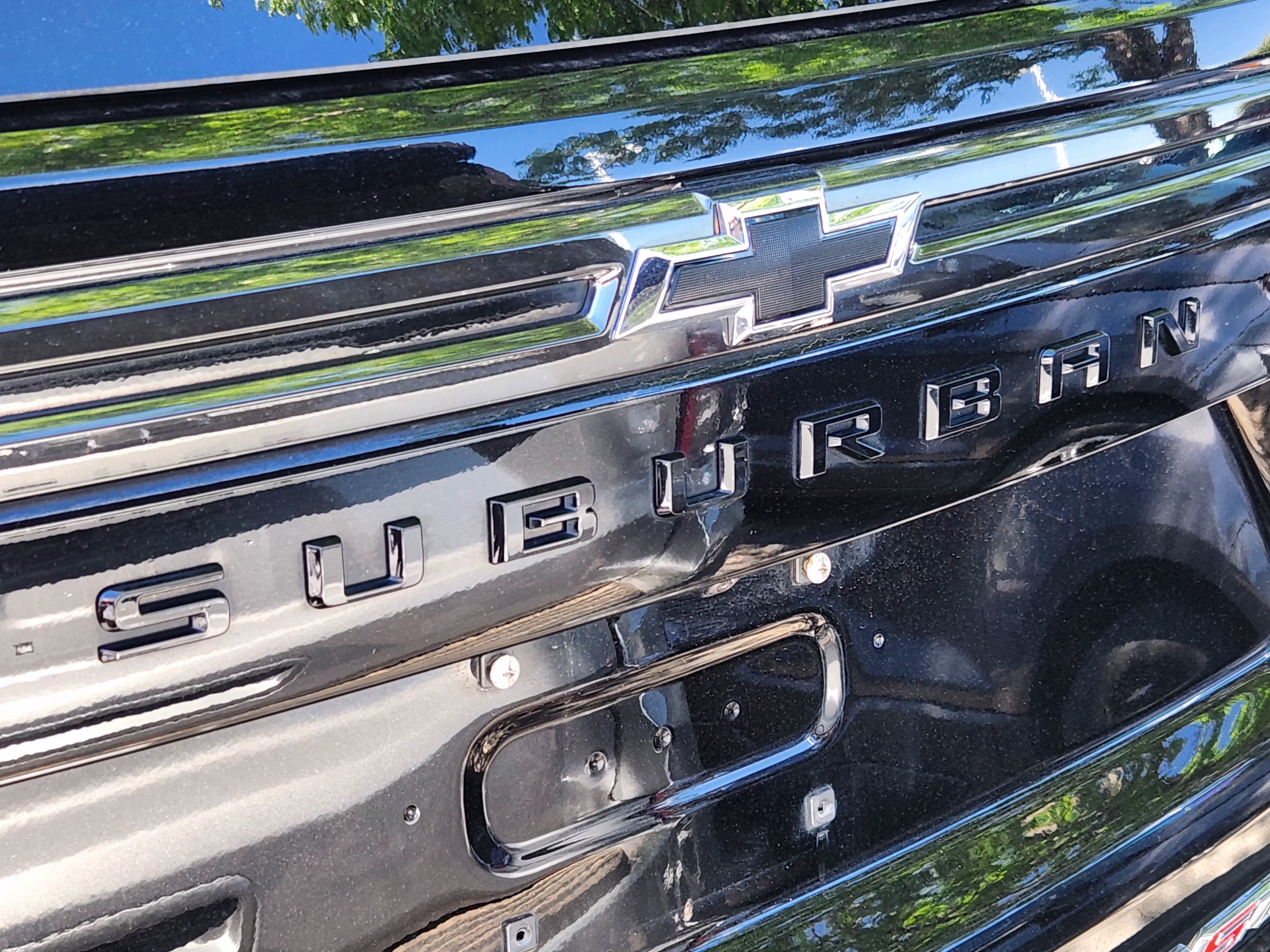 Used 2021 Chevrolet Suburban RST w/ Luxury Package AWD/4WD image 17