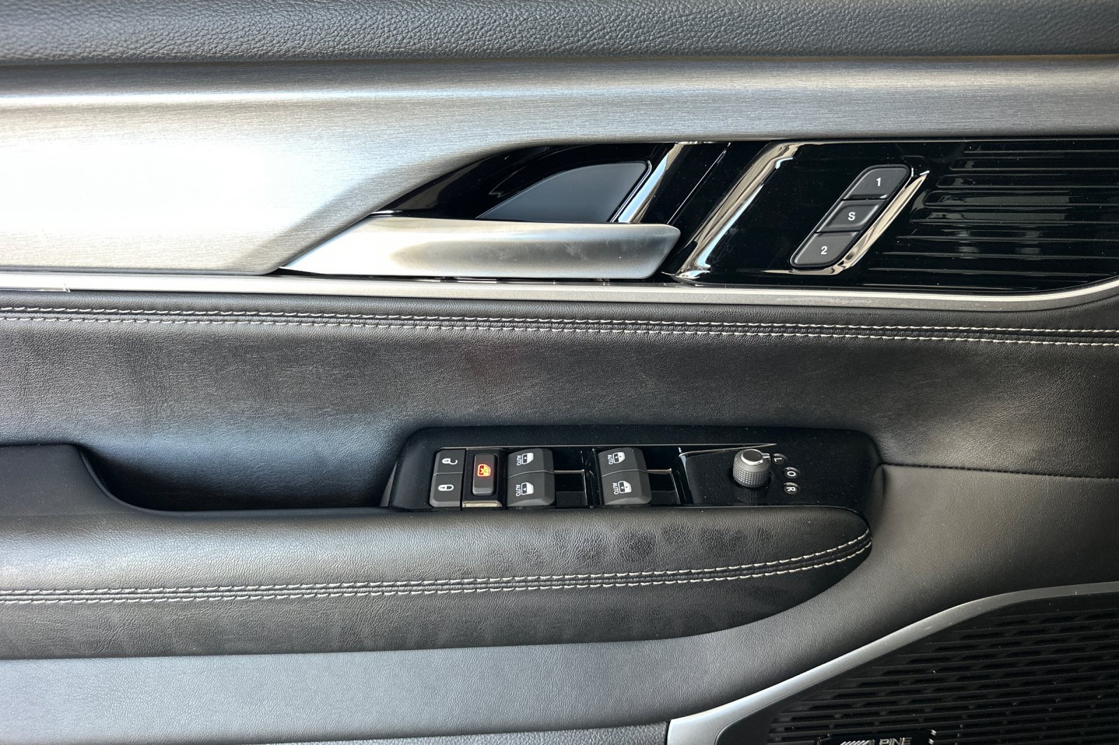 New 2026 Jeep Grand Wagoneer 4WD image 11