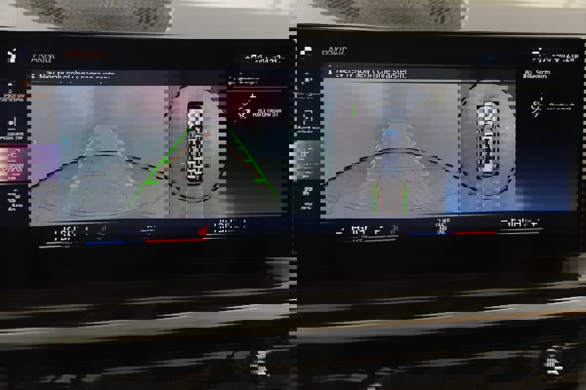 Used 2023 BMW X7 xDrive40i w/ M Sport Package image 10