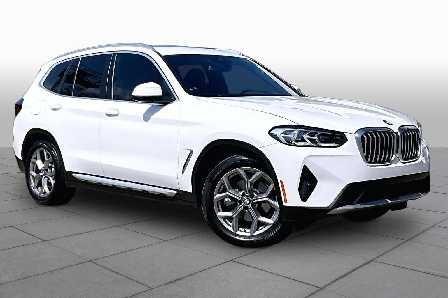 Used 2022 BMW X3 xDrive30i w/ Convenience Package AWD/4WD image 3