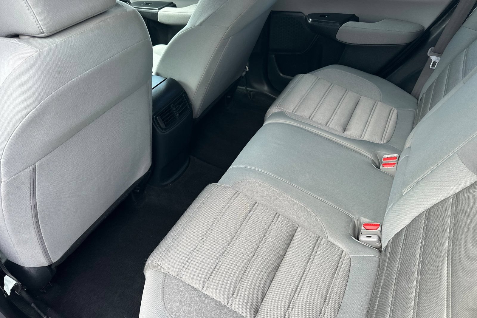 Used 2018 Honda CR-V LX image 11