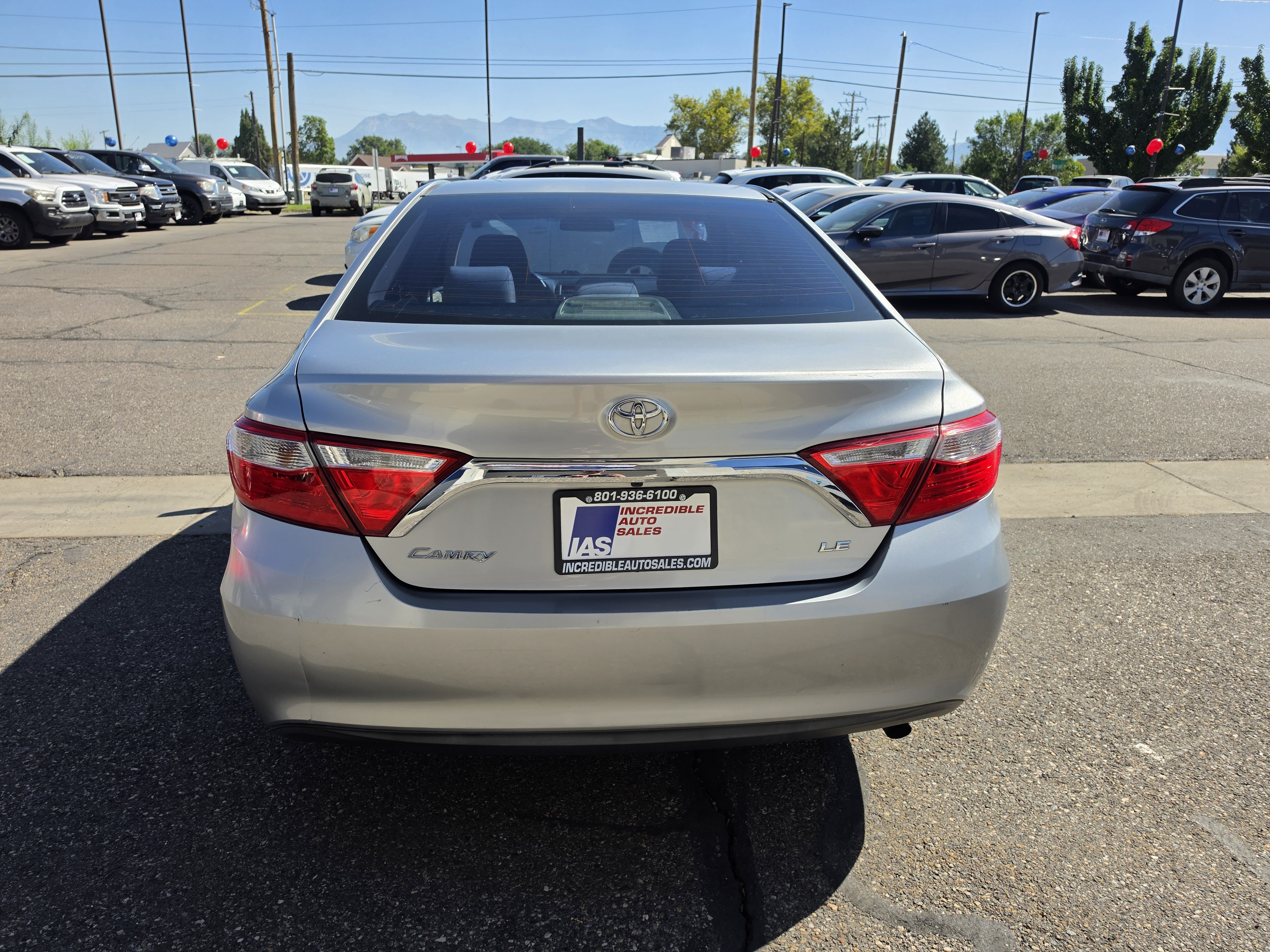 Used 2017 Toyota Camry LE FWD image 6