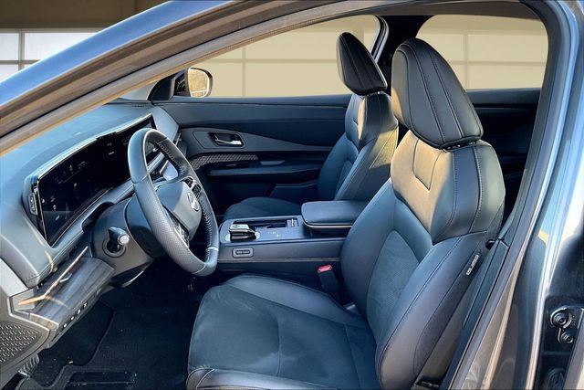 Used 2023 Nissan Ariya AWD image 25