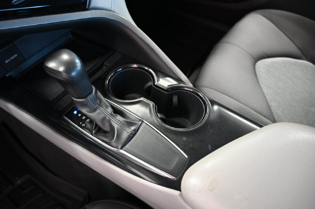 Used 2019 Toyota Camry LE FWD image 17