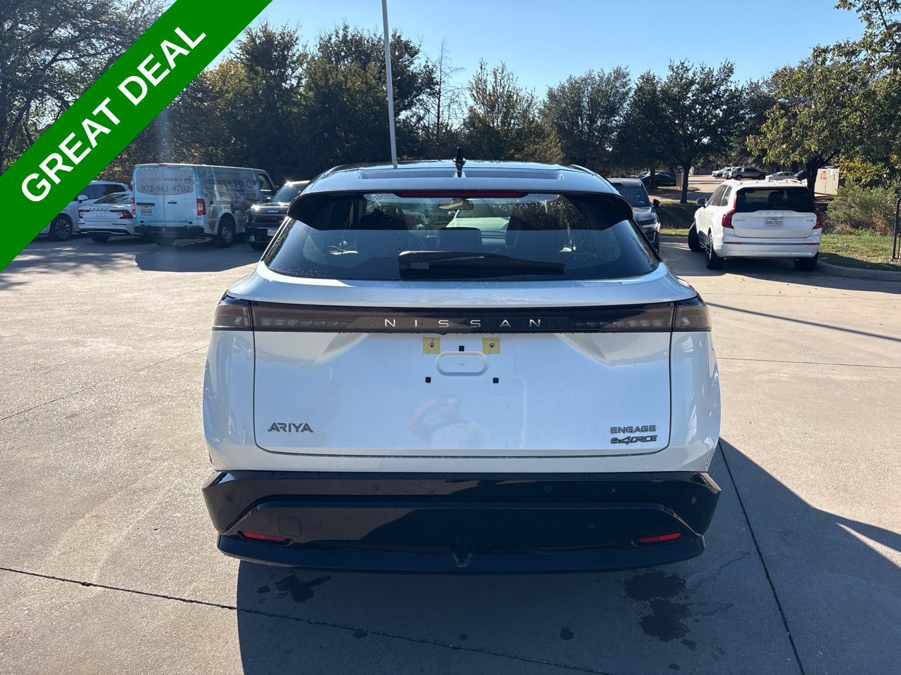 Used 2024 Nissan Ariya AWD image 8