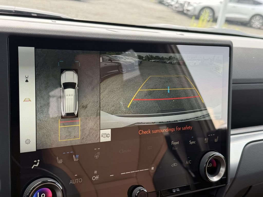 New 2026 Lexus GX 550 AWD/4WD image 11