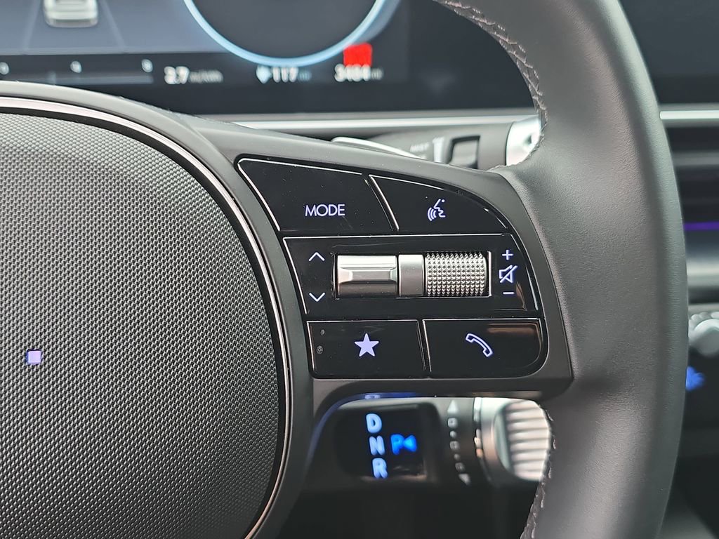 Certified 2025 Hyundai Ioniq 6 SEL image 18