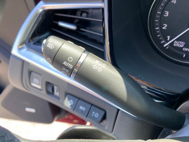 Used 2025 Cadillac XT5 Premium Luxury w/ Technology Package AWD/4WD image 23