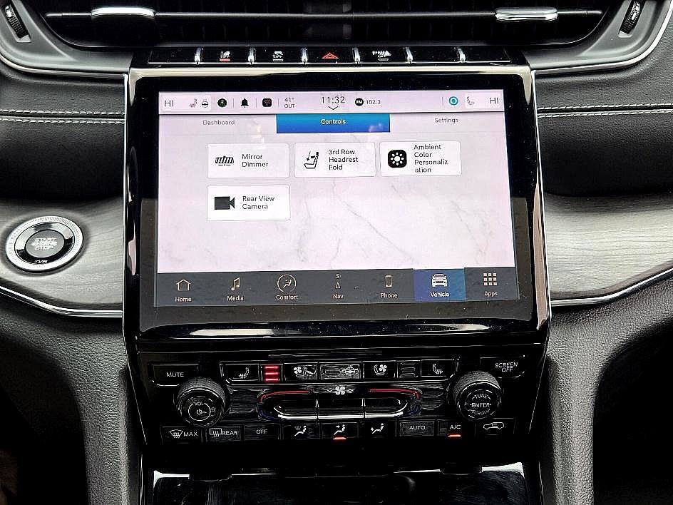 Used 2023 Jeep Grand Cherokee L Overland image 22