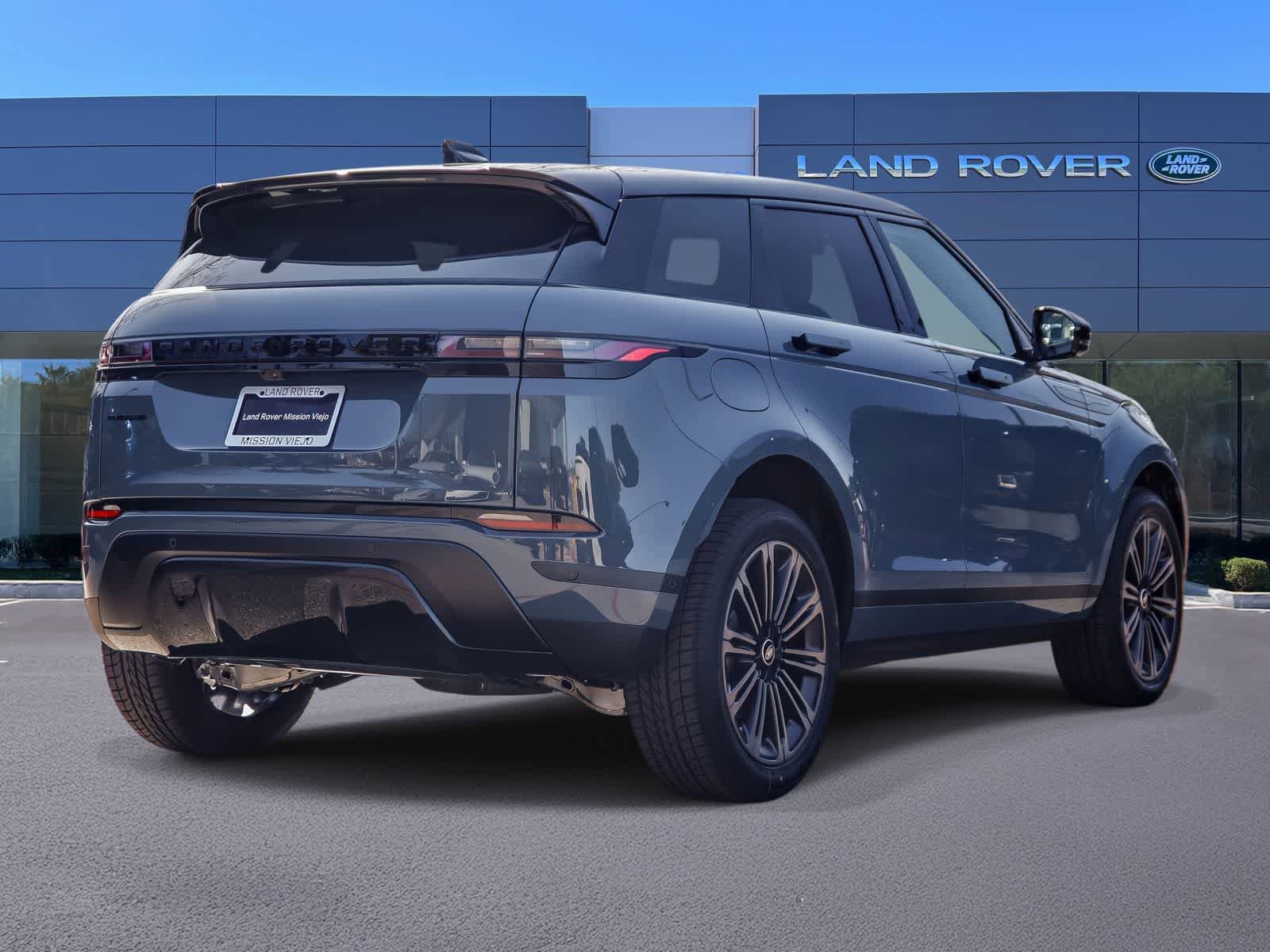 New 2026 Land Rover Range Rover Evoque S image 4