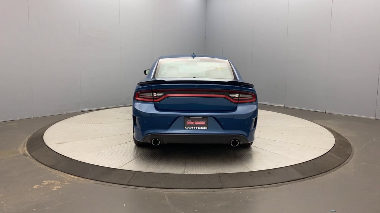 Used 2022 Dodge Charger Scat Pack w/ Plus Group RWD image 4