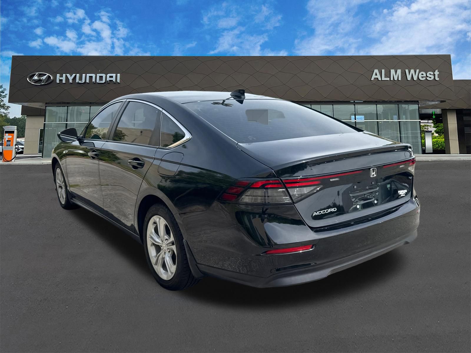 Used 2023 Honda Accord LX image 7