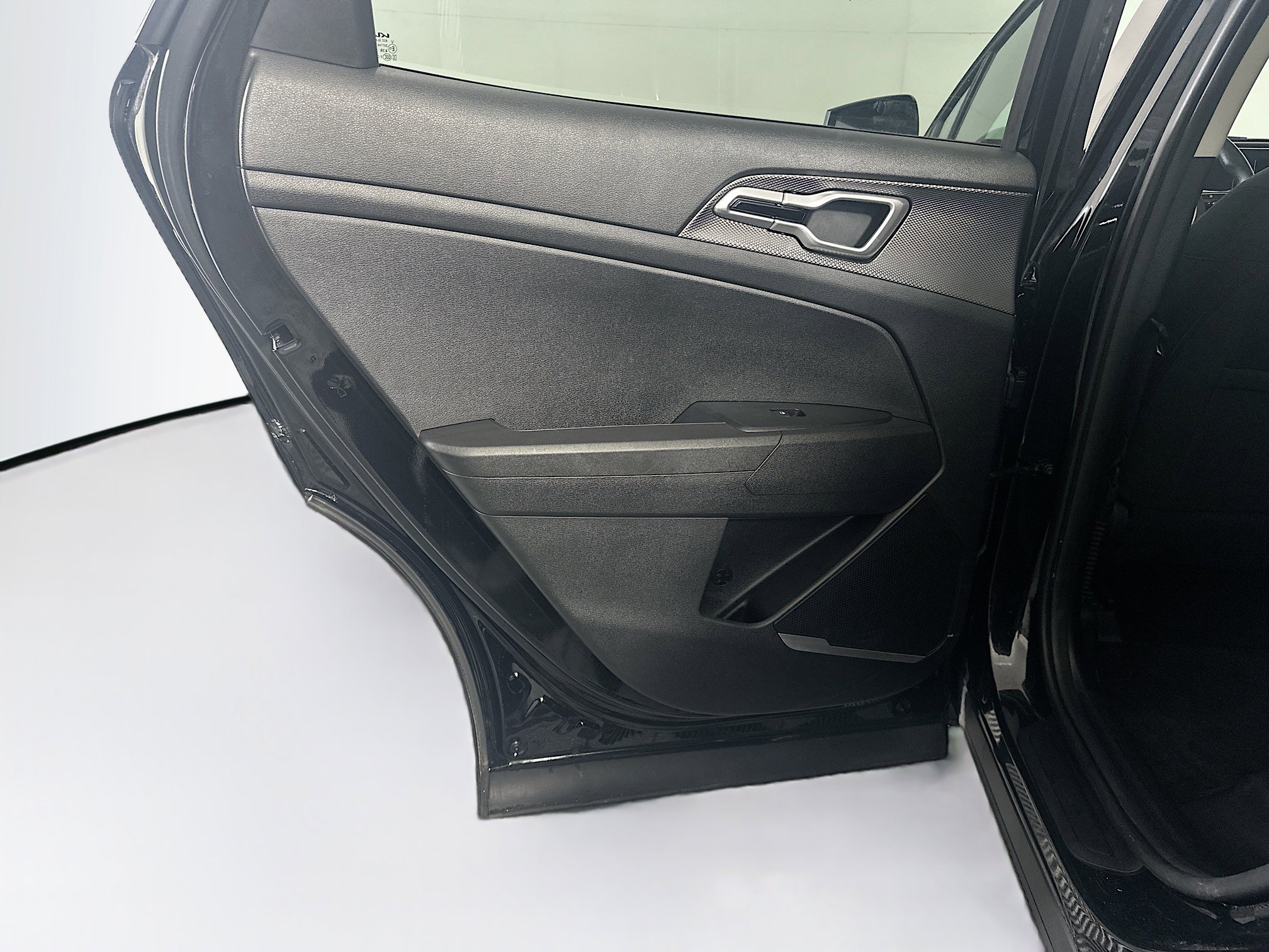 Used 2025 Kia Sportage LX image 25