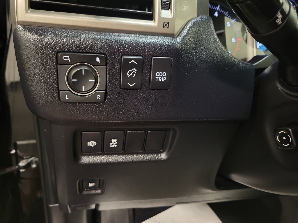 Used 2019 Lexus GX 460 Premium AWD/4WD image 28