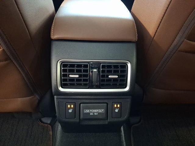 Used 2018 Subaru Outback 2.5i Touring AWD/4WD image 10