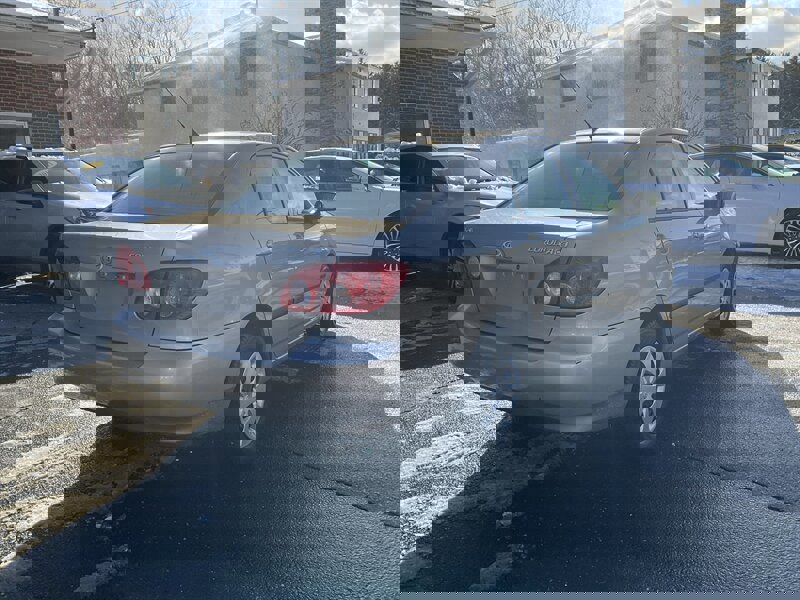 Used 2005 Toyota Corolla CE image 5