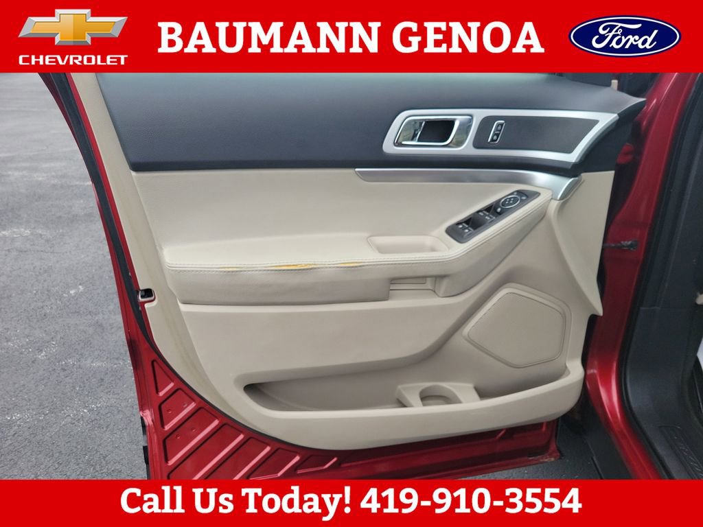 Used 2014 Ford Explorer XLT w/ Equipment Group 202A FWD image 12