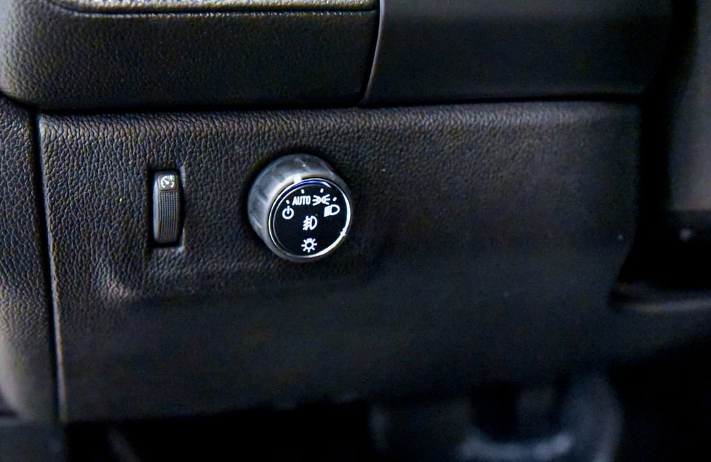 Used 2016 GMC Canyon SLT w/ Trailering Package image 18