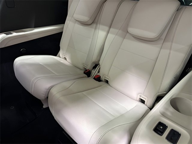 Certified 2022 Mercedes-Benz GLS 450 4MATIC image 32