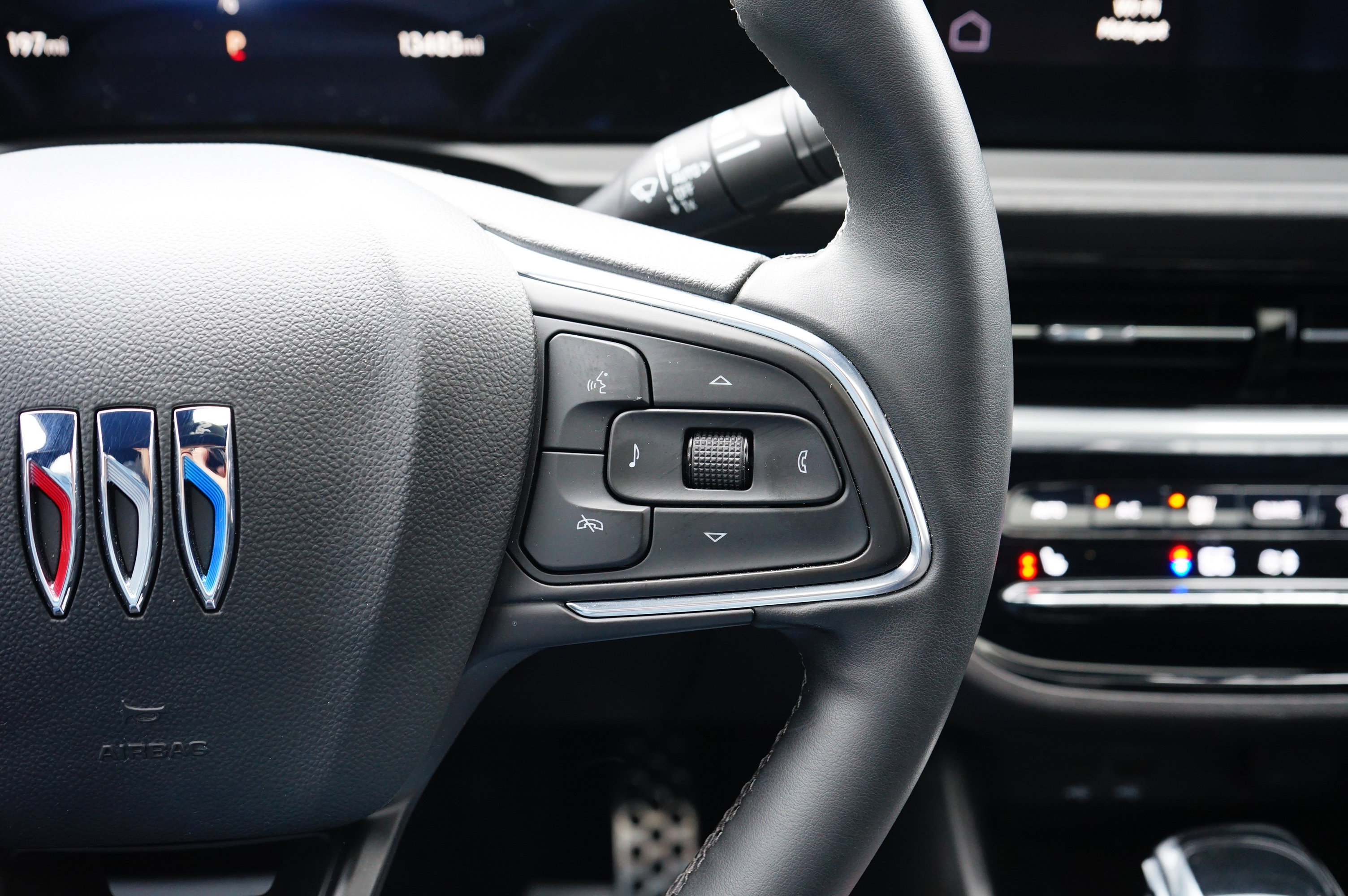 Used 2024 Buick Envista Avenir image 22