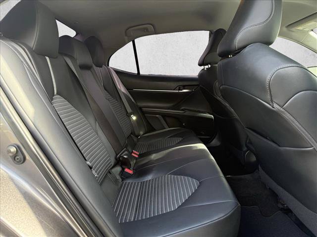 Used 2020 Toyota Camry SE w/ Carpet Mat Package FWD image 16