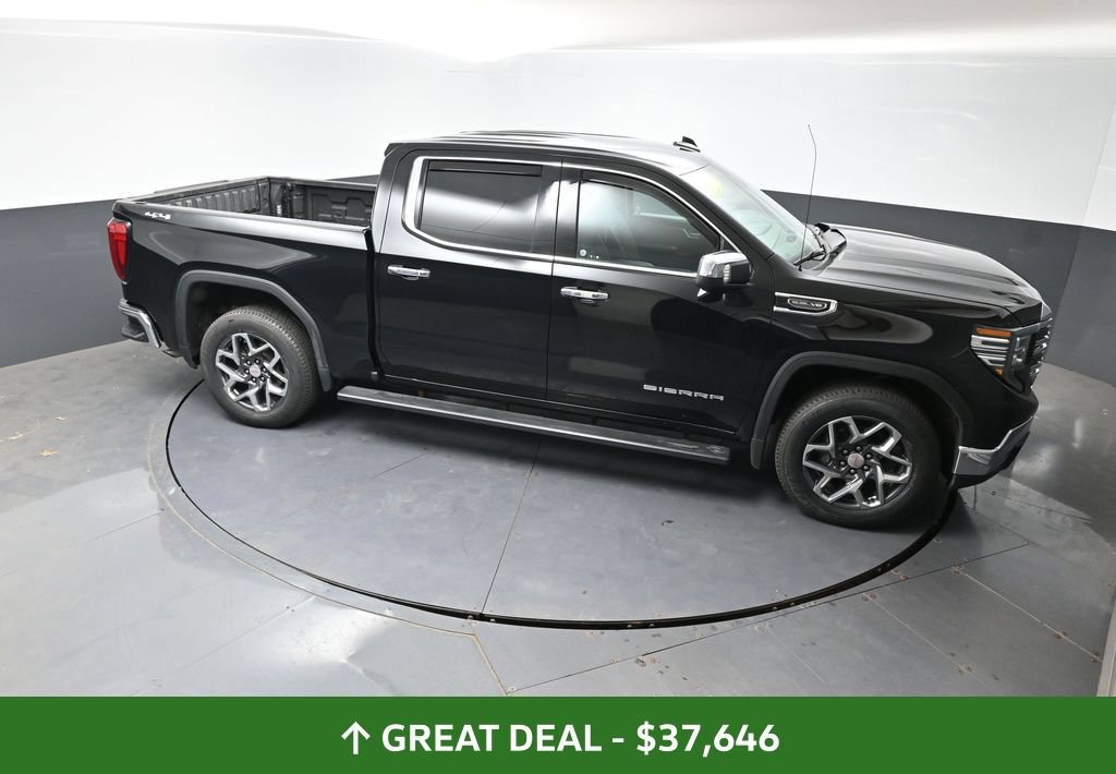Used 2022 GMC Sierra 1500 SLT w/ SLT Convenience Package AWD/4WD image 46