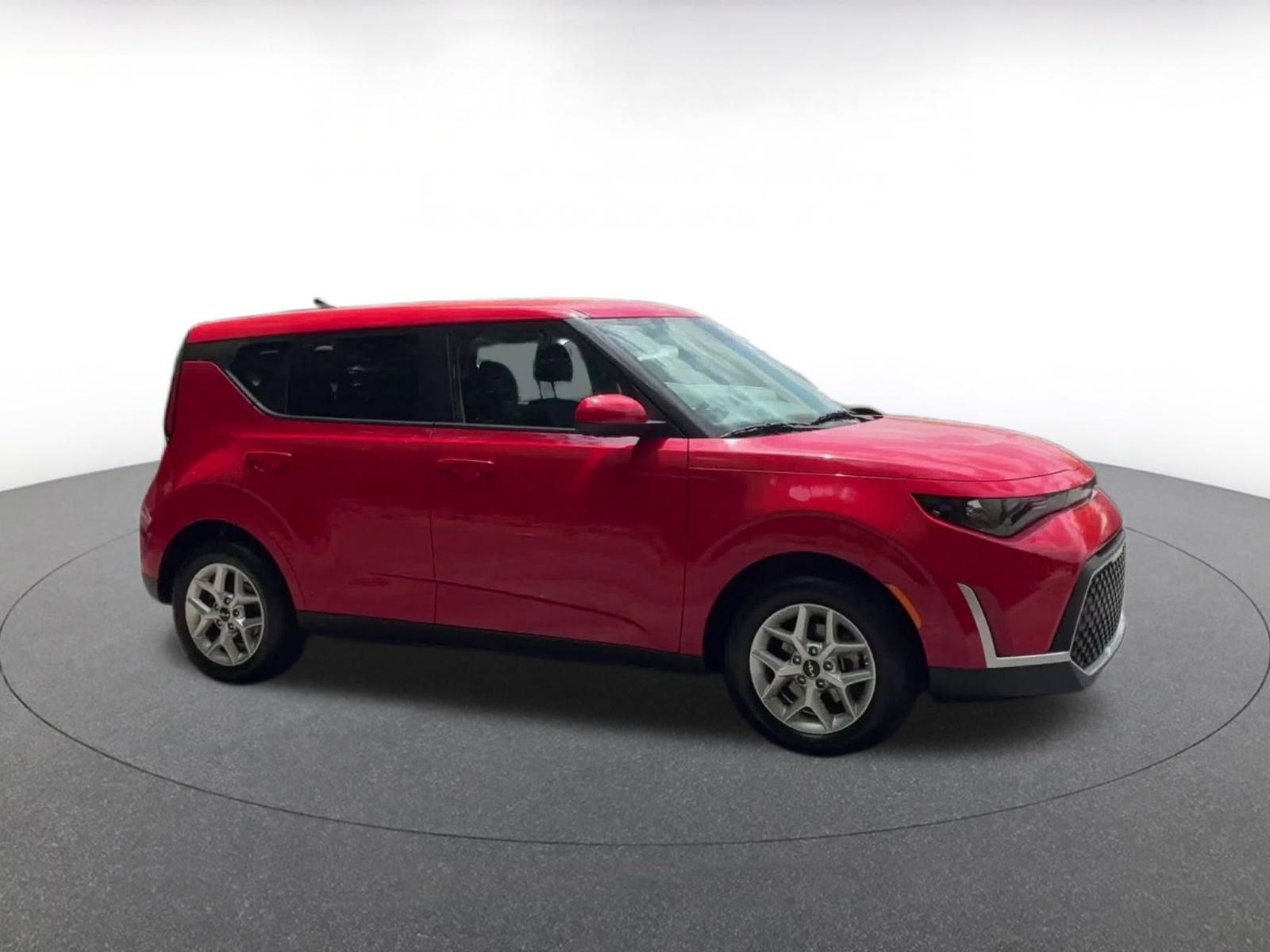 Used 2025 Kia Soul LX w/ LX Technology Package FWD video 2