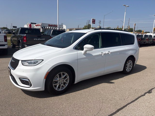 Used 2022 Chrysler Pacifica Touring-L