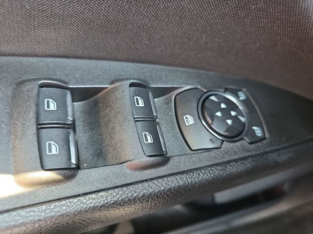 Used 2020 Ford Fusion SE FWD image 28