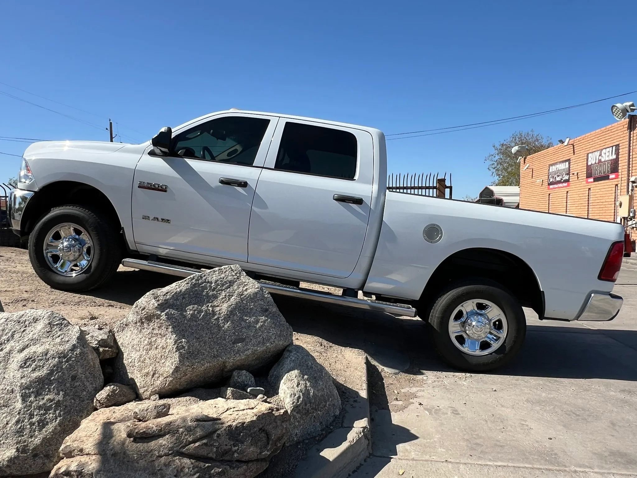 Used 2015 RAM 2500 Tradesman w/ Chrome Appearance Group AWD/4WD image 1