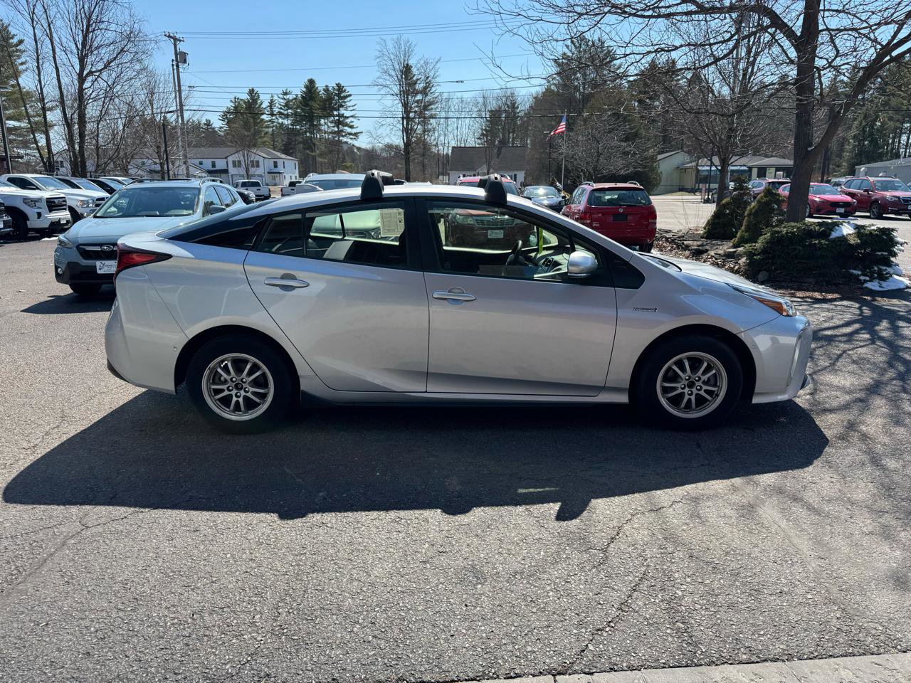 Used 2022 Toyota Prius LE AWD/4WD image 6