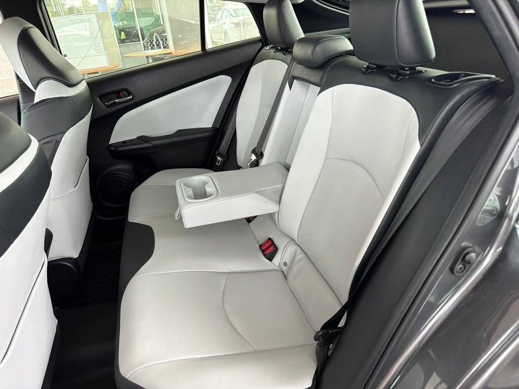 Used 2016 Toyota Prius Three Touring FWD image 15