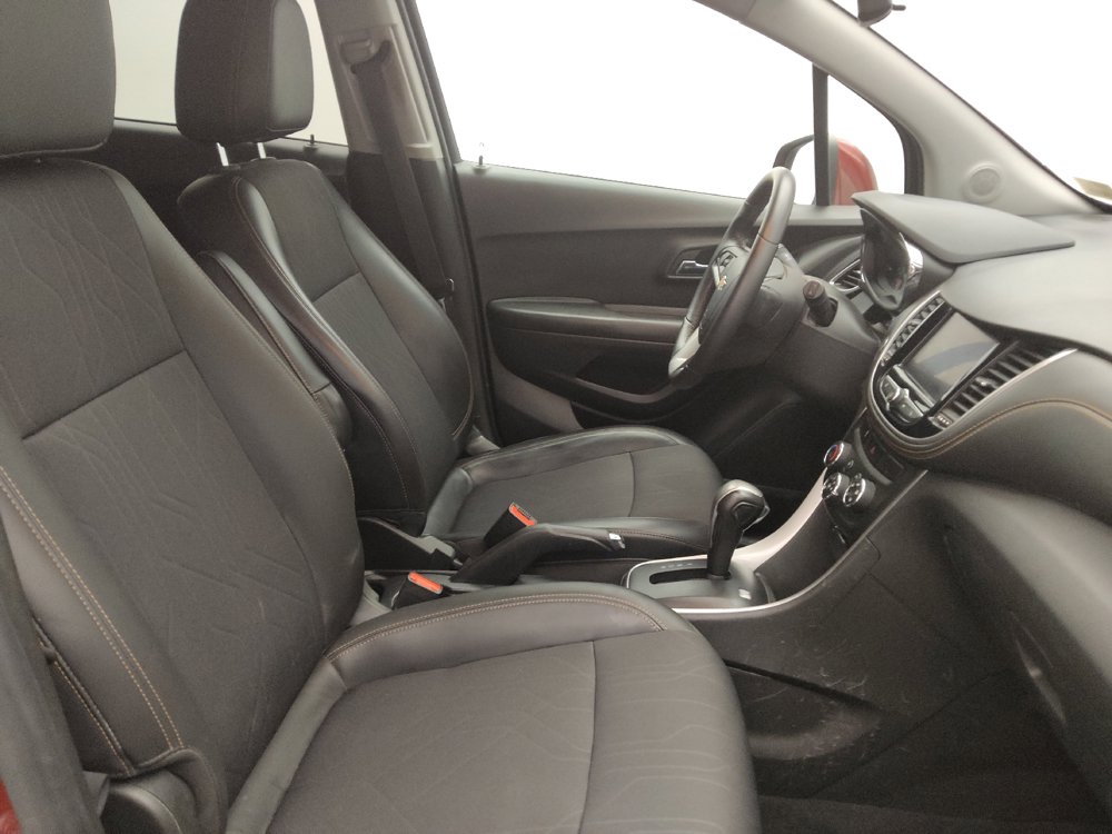 Used 2022 Chevrolet Trax LT w/ Driver Confidence Package AWD/4WD image 21